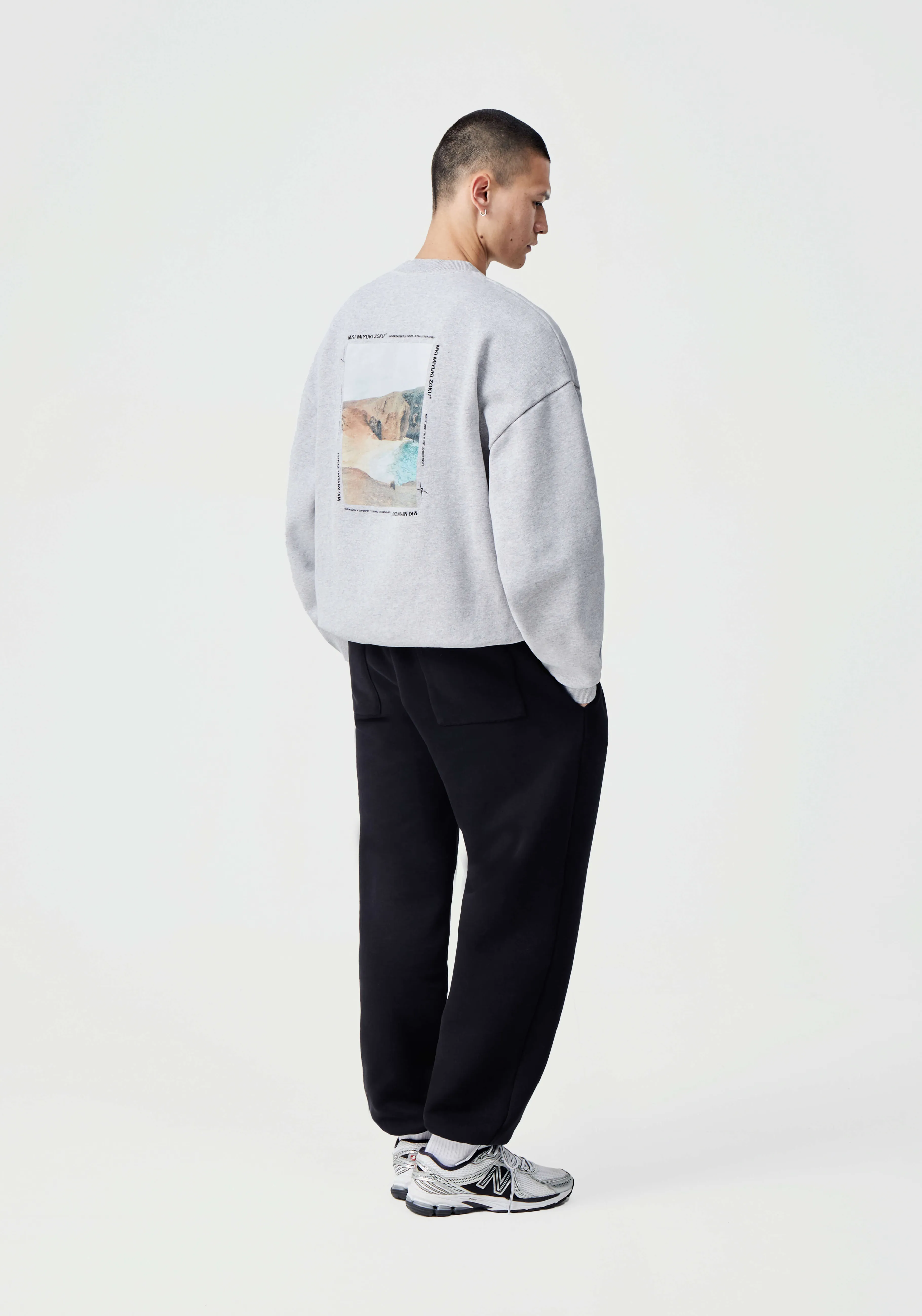 MKI MIYUKI ZOKU MKI RESORT PRINT CREWNECK- SHIRTS | SWEATS